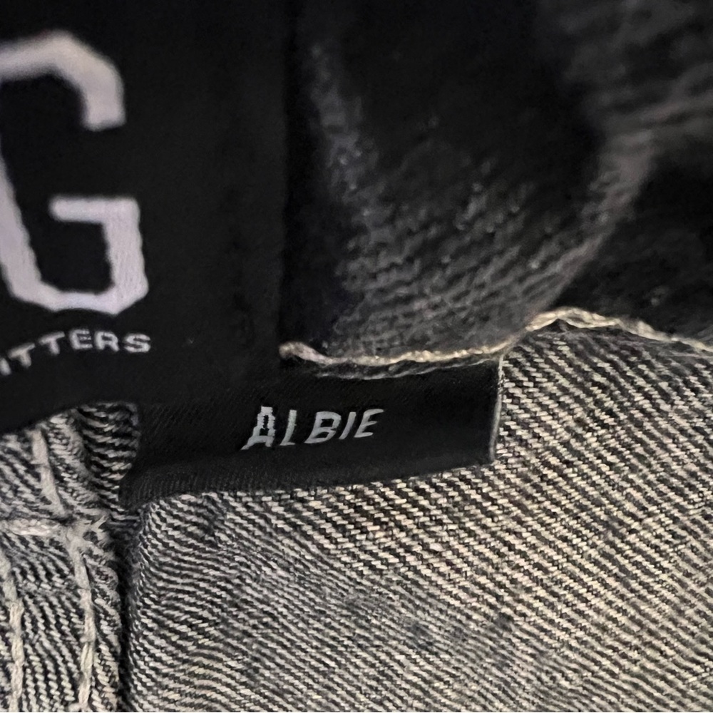 BDG Albie Black Faded Cargo Carpenters Relaxed Jeans - Picture 8 of 13